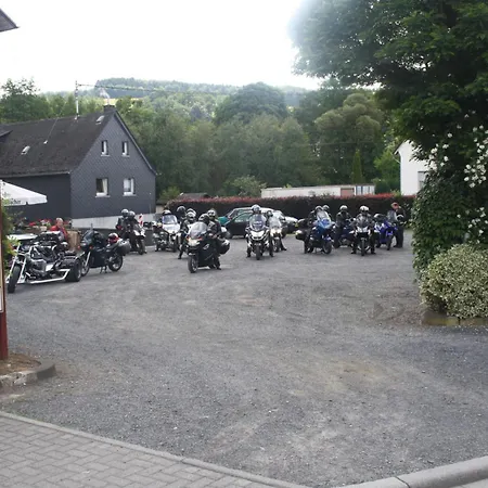 Zur Quelle Hotel