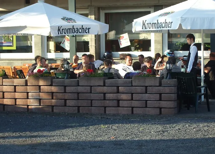 호텔 Zur Quelle 3*